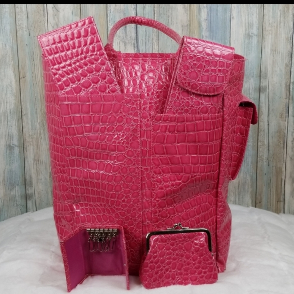 Wallets - Picture 3 of 4